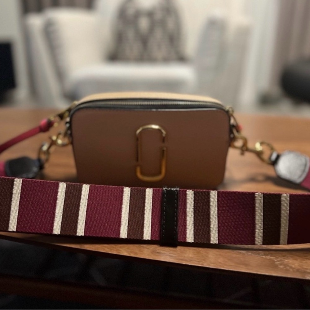 Marc Jacobs Beige Snapshot Camera Bag pink/ burgundy/wine/red multi striped bag